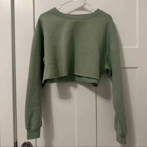 Sage Green Lounge Set - Picture 3 of 8